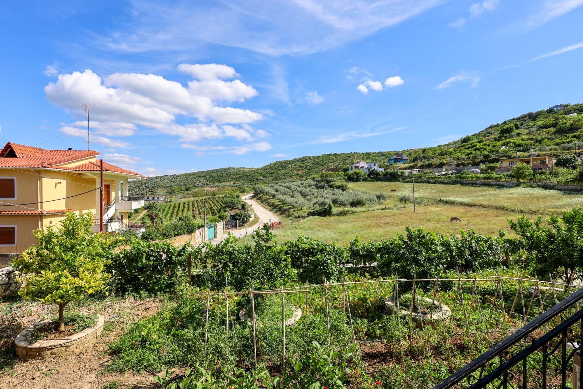 Villa Xherimeja Family Oasis Berat Exterior foto